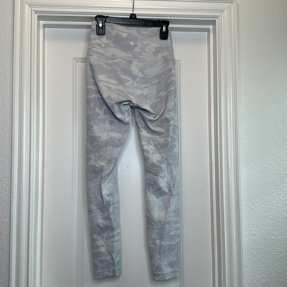 Lululemon Wunder Under High-Rise Tight Luxtreme size 4 - Picture 5 of 10